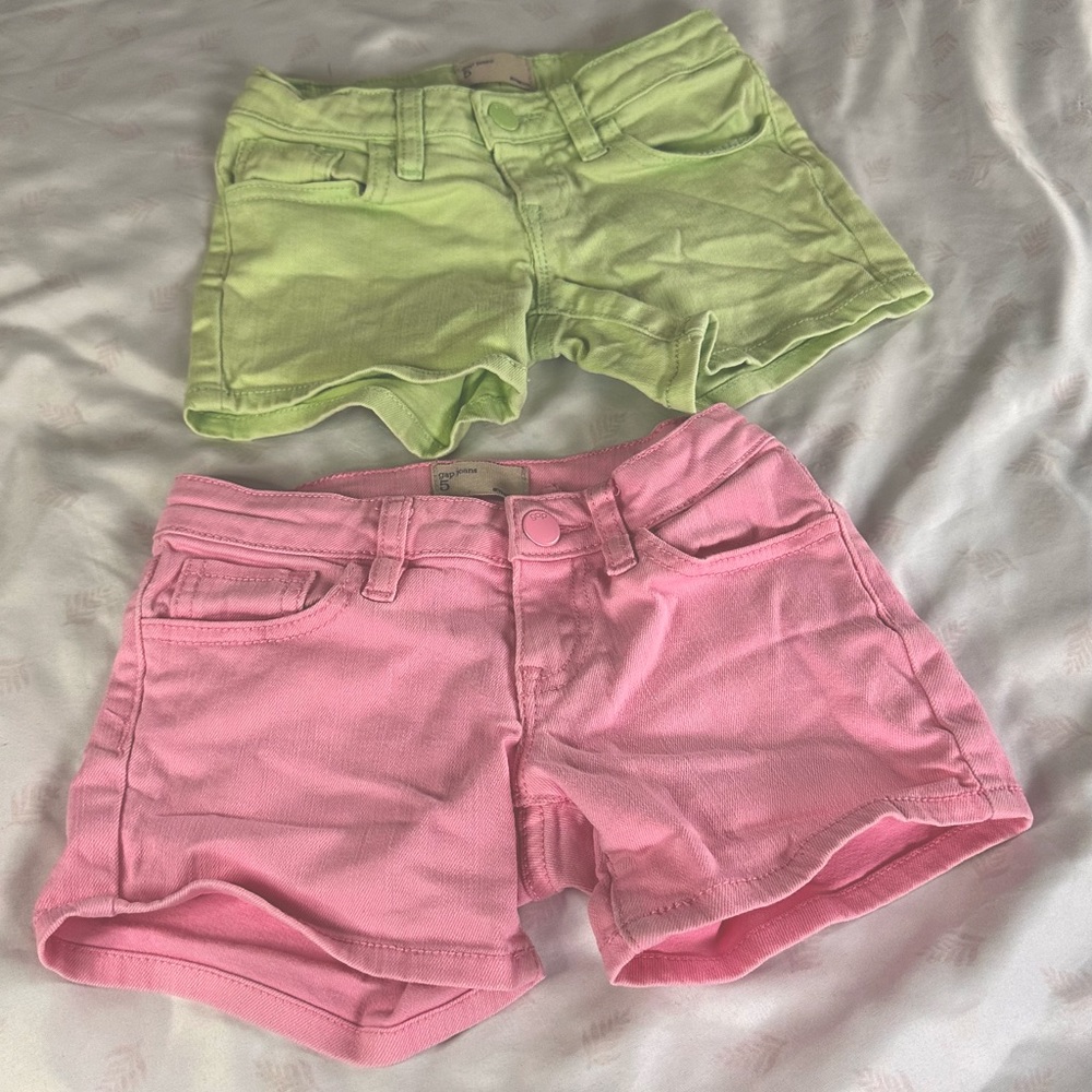 Girls 2 pair Gap stretch jean shorts with adjustable waist